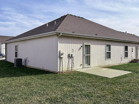 2nd image of 1641 Fall Creek Dr