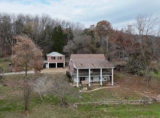 4972 Kettle Mills Rd, Hampshire, TN 38461