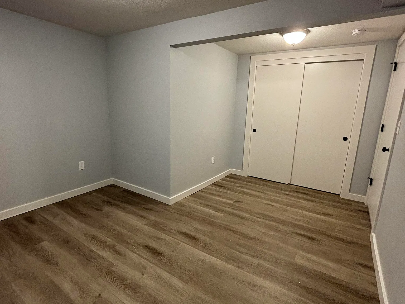 6 bed, 2.5 bath, 2650 sqft, $770 — Photo 3