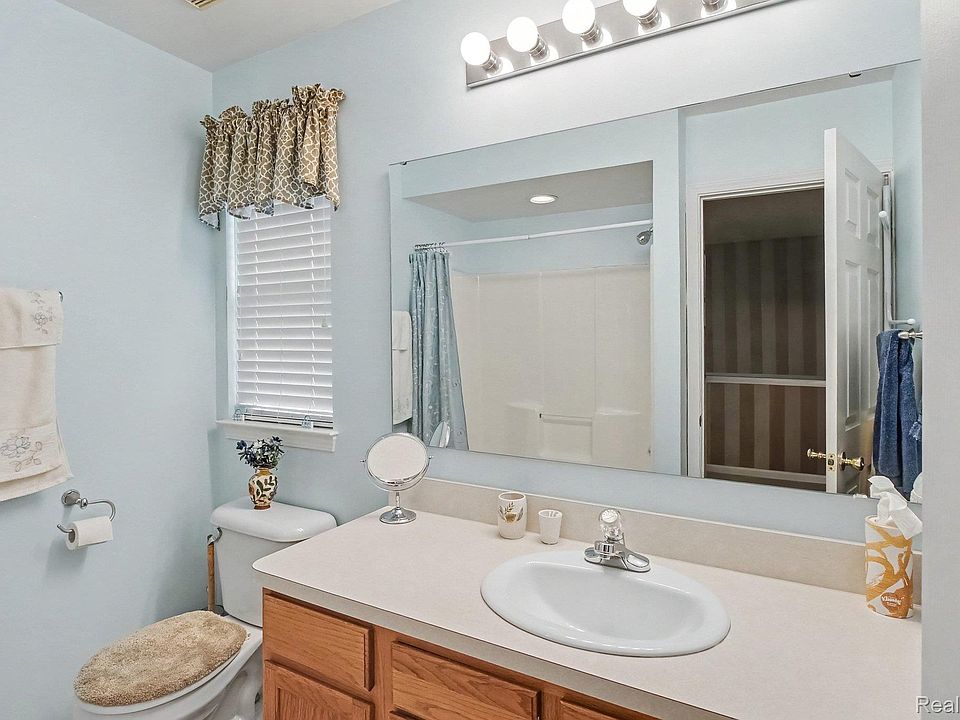 5207 Sandalwood Cir, photo 19