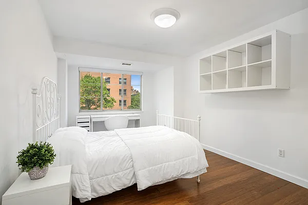 Rented by Douglas Elliman | media 14