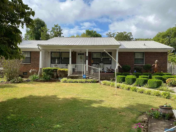 403 S Edgemont Cir NW, Huntsville, AL 35811