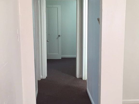 5th image of 10070 Bon Oak Dr