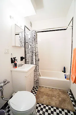 Rented by City Connections Realty | media 13