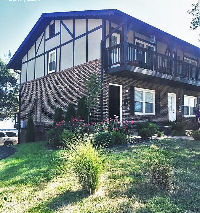 1st image of 2704 Mary Ave