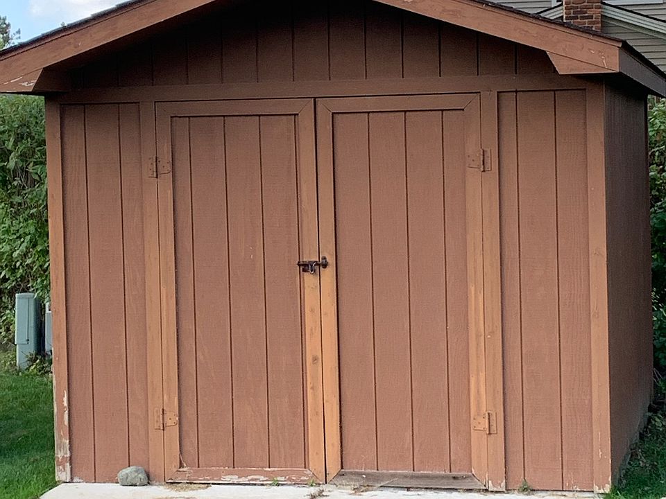 2nd image of 40731 Freedom Dr