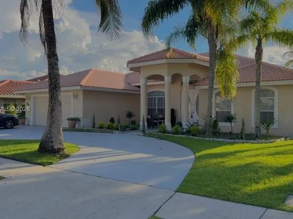 165 Cypress Trce, Royal Palm Beach, FL 33411