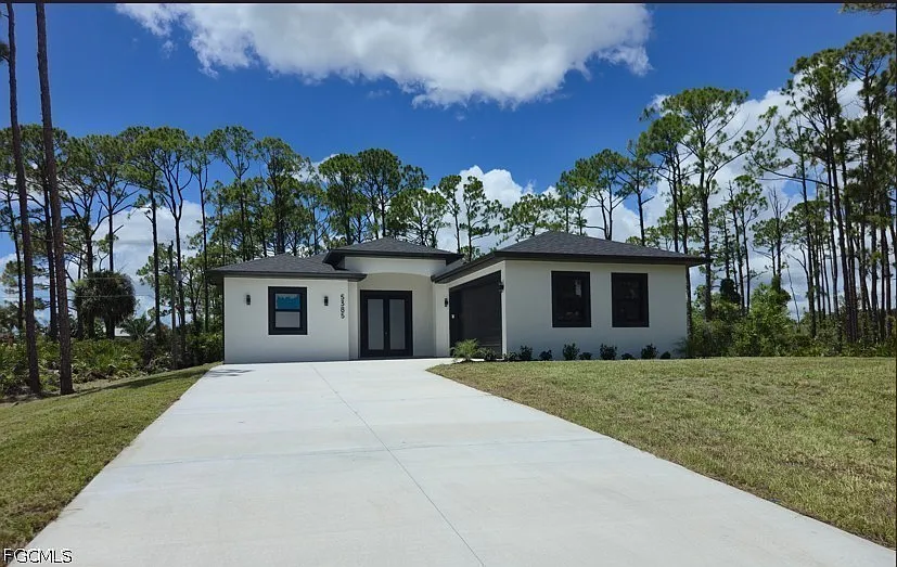 3 bed, 2.0 bath, 1477 sqft, $2,190 — Photo 2