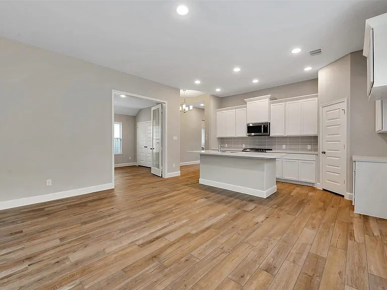 1328 Wicklow Forest St — Photo 13