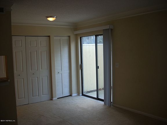 4th image of 100 FAIRWAY PARK #1504