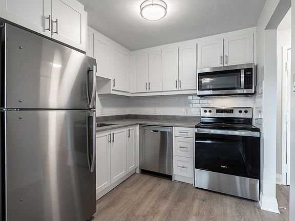 4th image of 33 Dawson Rd #112