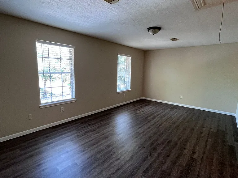 12827 Fox Arrow Ln — Photo 10