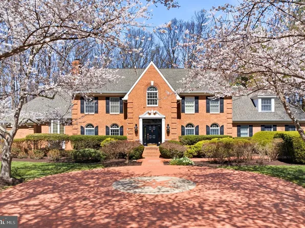 13822 Lakeside Dr, Clarksville, MD 21029