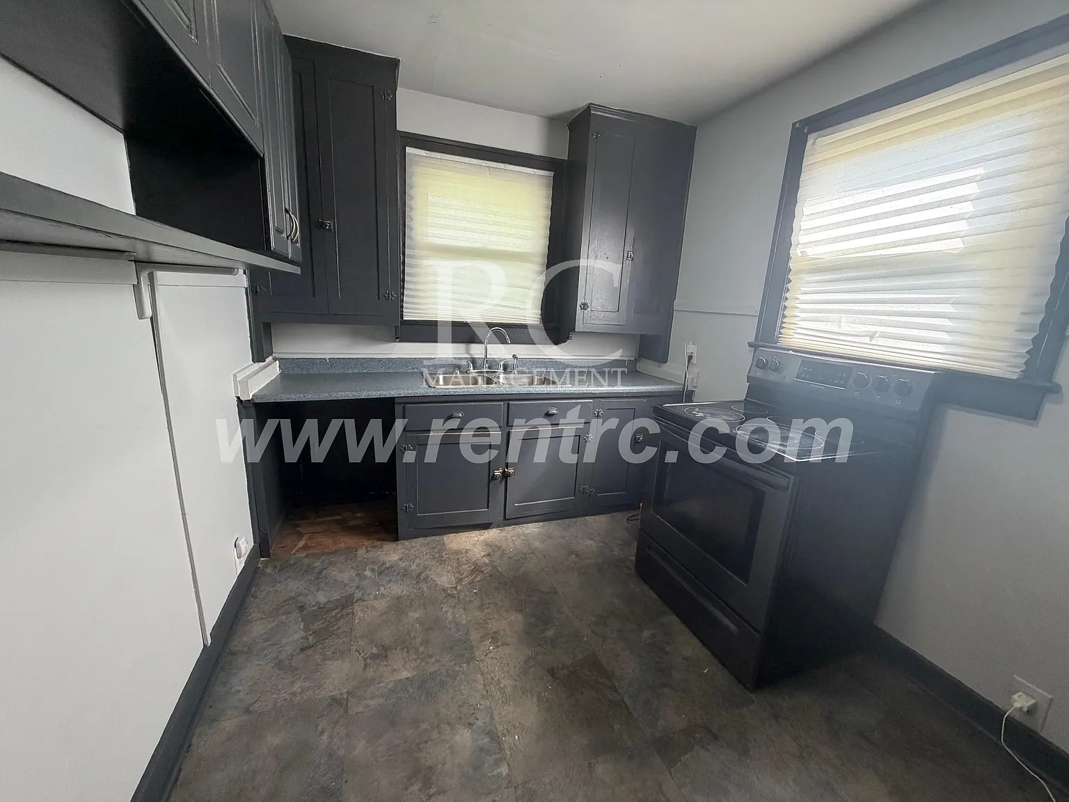 2 bed, $795 — Photo 2