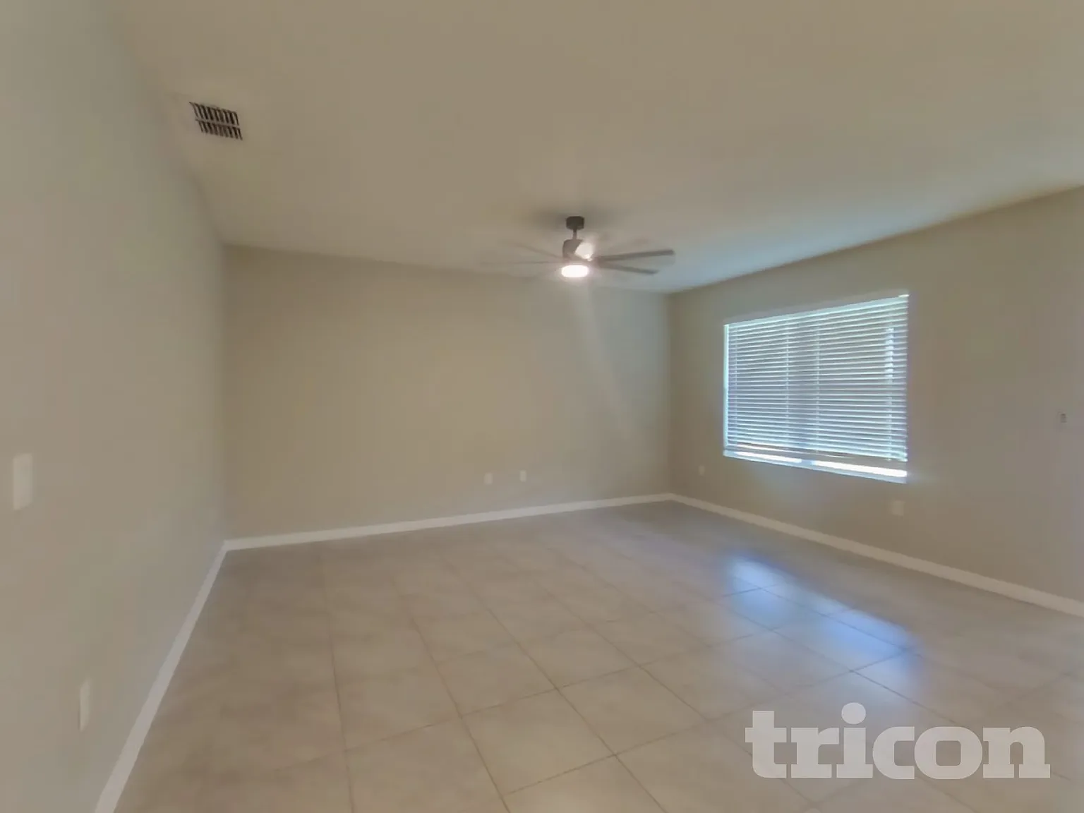 433 Noble Avenue Davenport FL — Photo 2