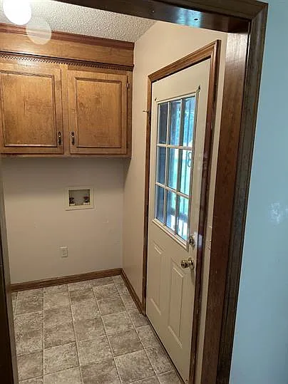 3 bed, 2.0 bath, 1145 sqft, $1,400 — Photo 4