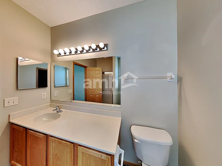 1468 E Quail Run Dr — Photo 11
