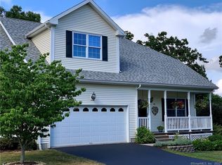 197 Oak Meadow Ln #16, Harwinton, CT 06791