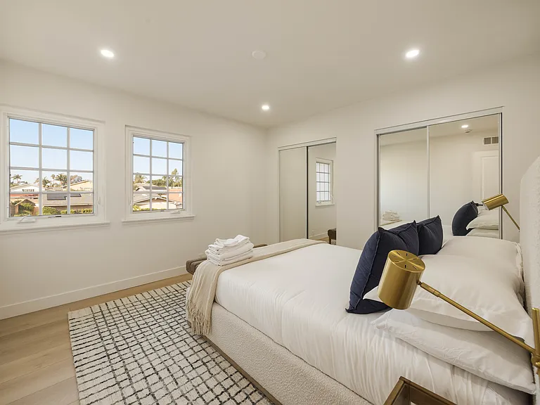 24262 Lysanda Dr — Photo 24