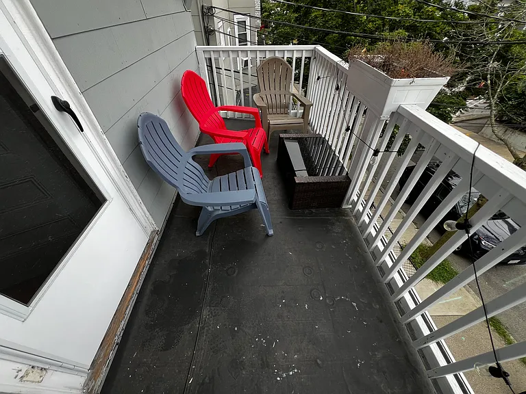 17 Dow St #2 — Photo 41