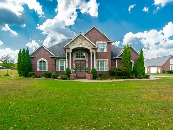 138 Longwood Dr, Shelbyville, TN 37160
