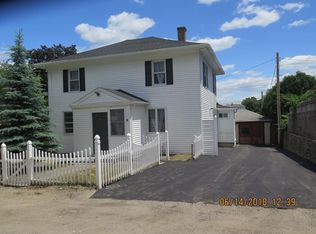 2 Rosamond St, Worcester, MA 01604