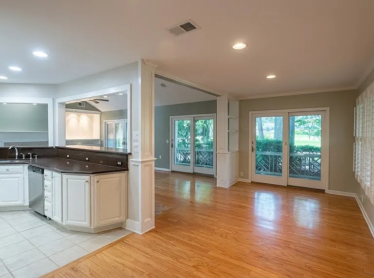 1305 Rowland Dr — Photo 20