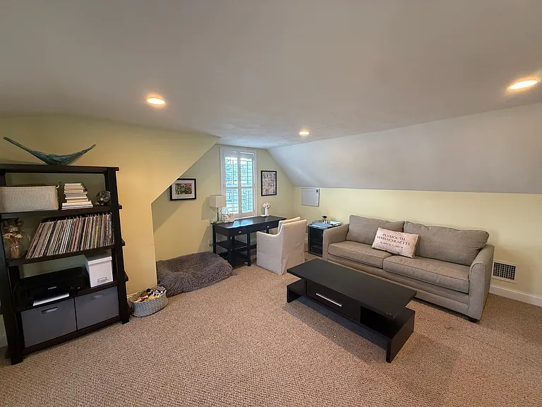 74 Arbor Rdg — Photo 9