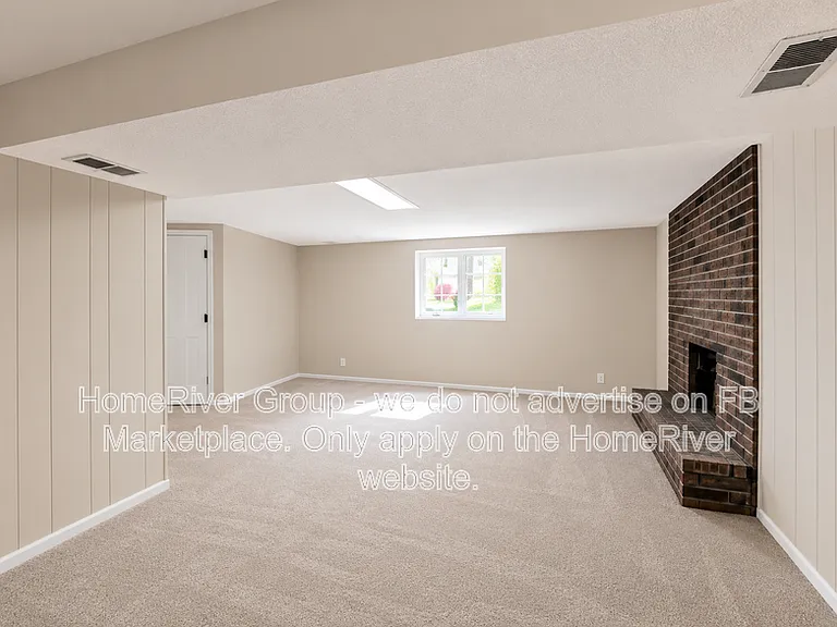 1609 SW 20th St — Photo 3