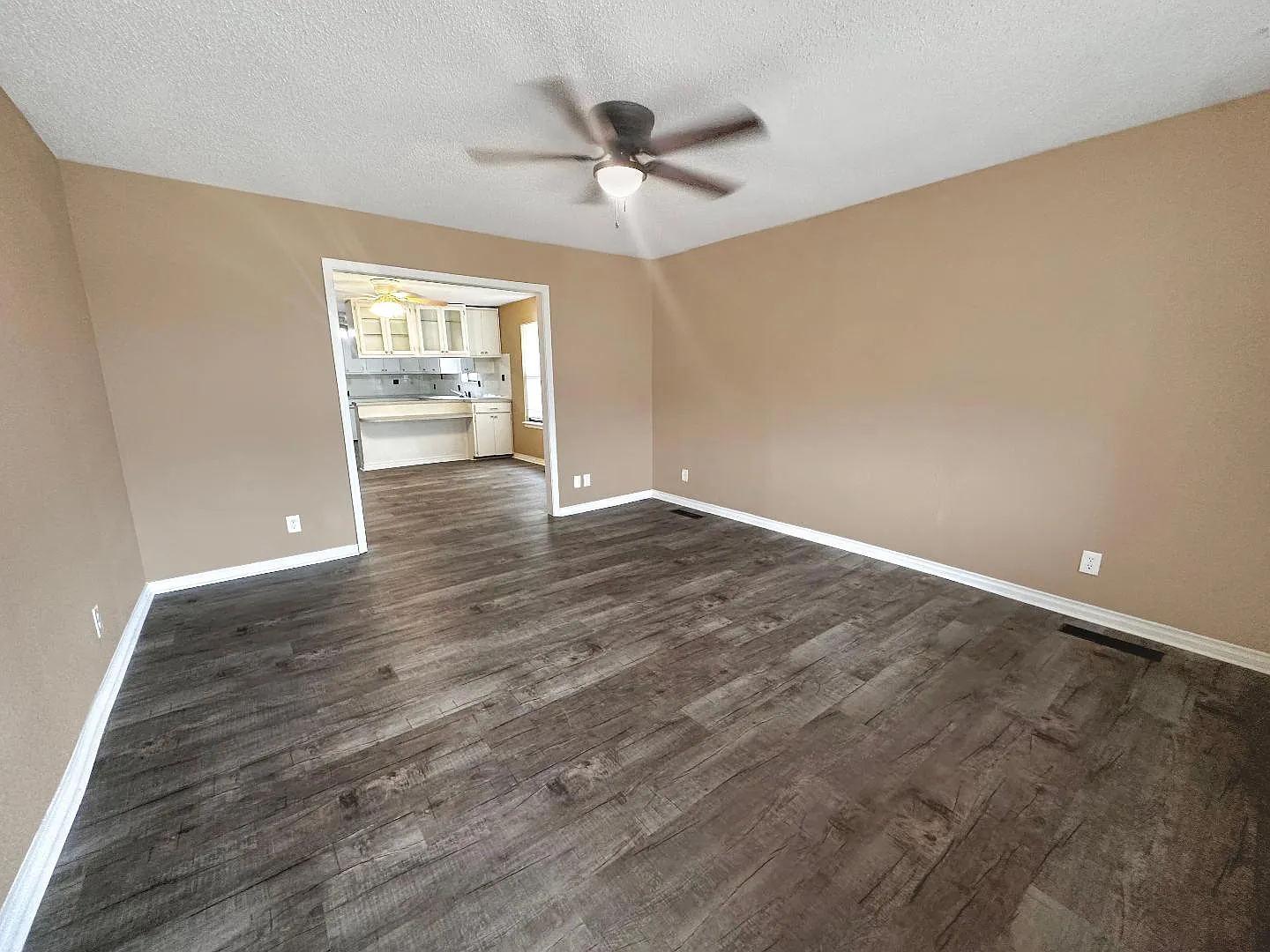1218 N Okmulgee Ave — Photo 3