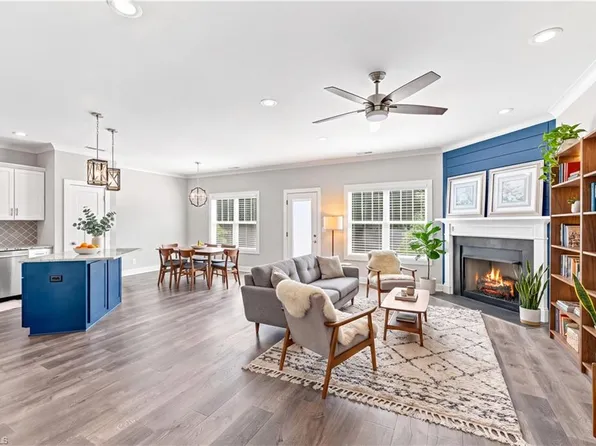 78 Robinhood Cir, Winston Salem, NC 27106