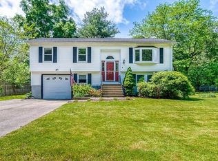 161 Greensboro Rd, Dedham, MA 02026