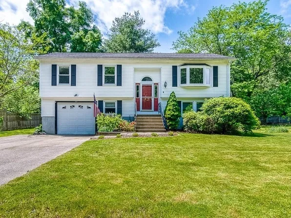 161 Greensboro Rd, Dedham, MA 02026