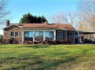 2362 Dry Ponds Rd, Granite Falls, NC 28630