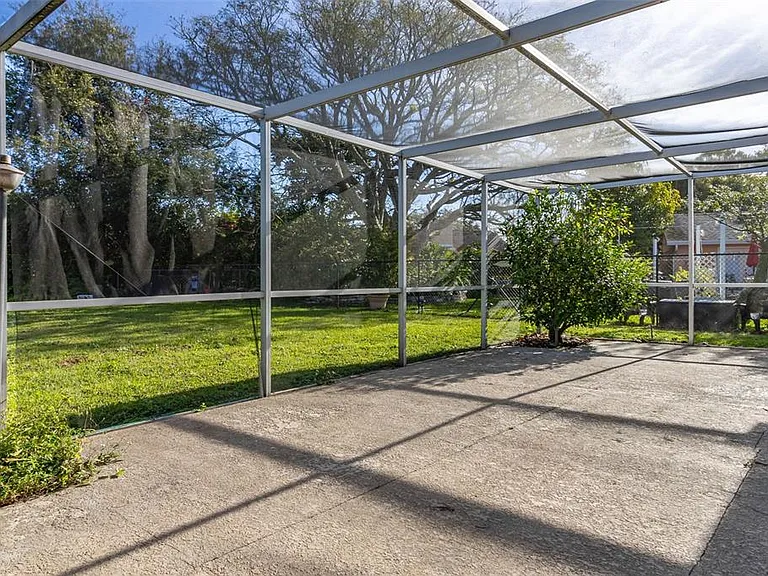 712 E Flag Way — Photo 35