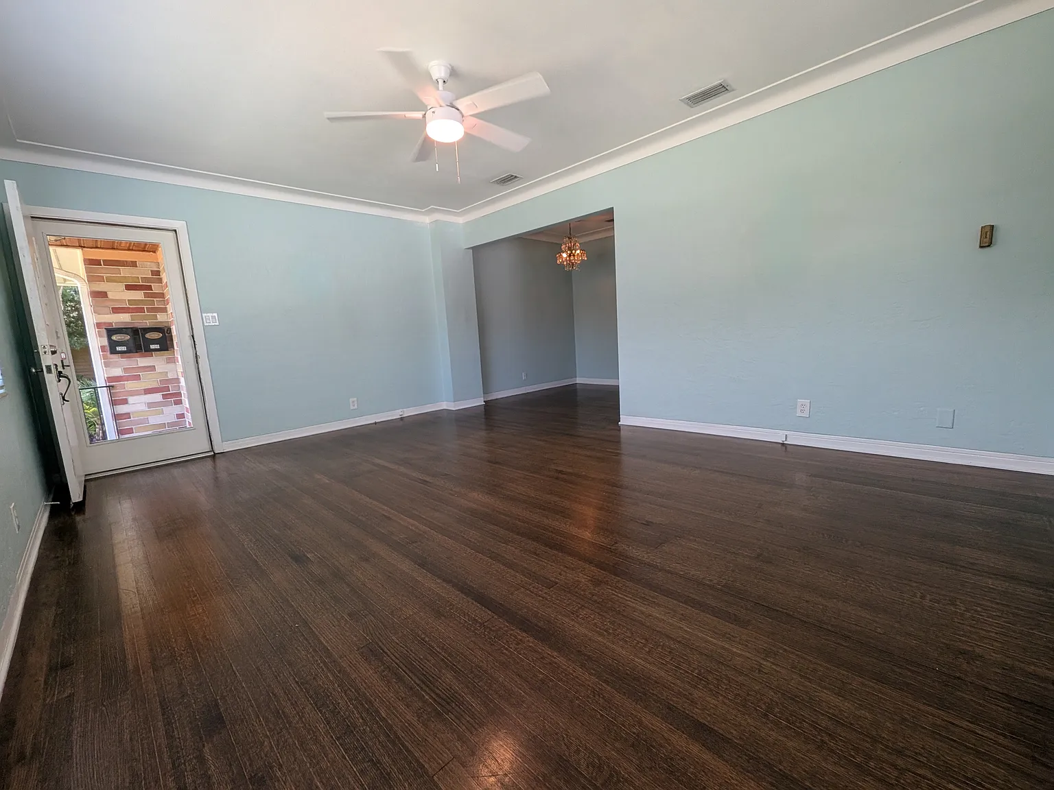 1 bed, 900 sqft, $1,850 — Photo 4