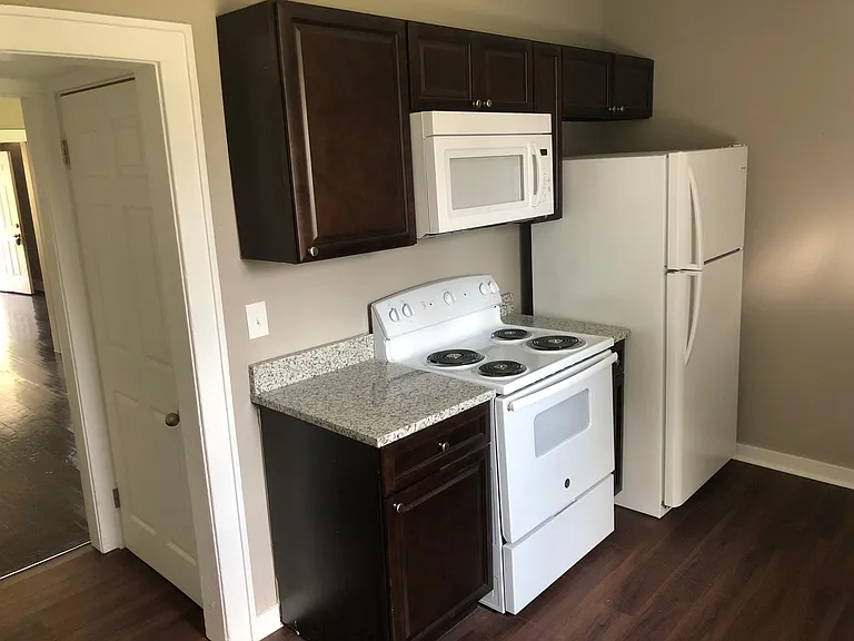 366 S Yale Ave #364 — Photo 9