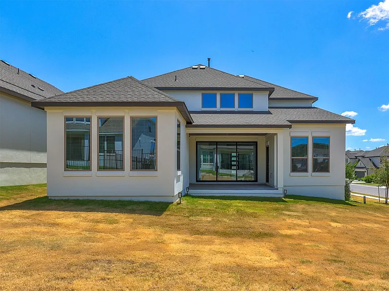 1929 Montella Way — Photo 39