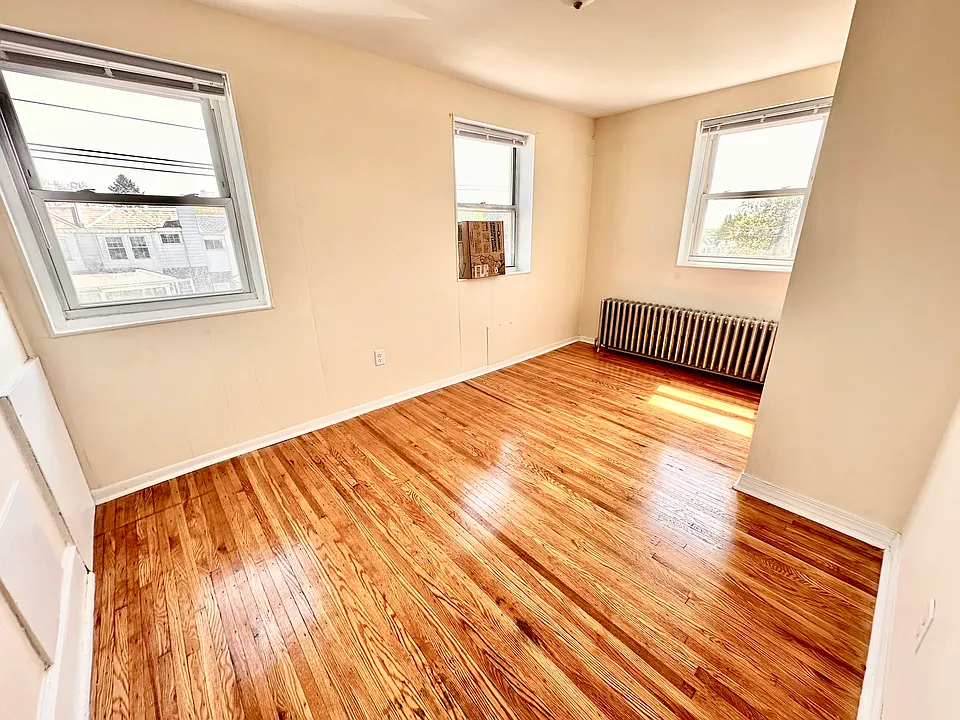 3400 Henry Ave #3R