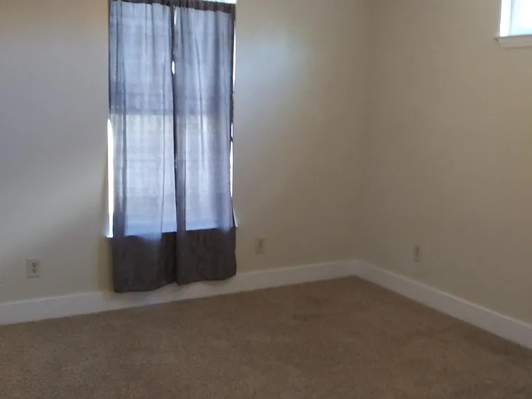 317 Parker St — Photo 20