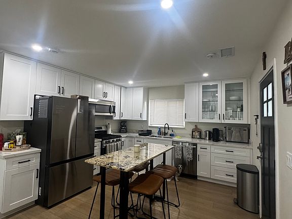 2nd image of 518 E I St #B