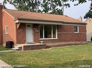 31568 Marblehead Rd, Farmington, MI 48336