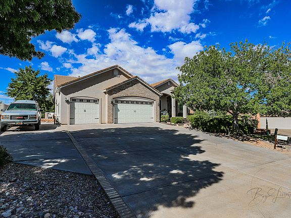 2nd image of 2982 S Sandalwood Cir