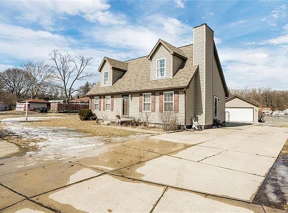 5th image of 900 Barren Oaks Dr