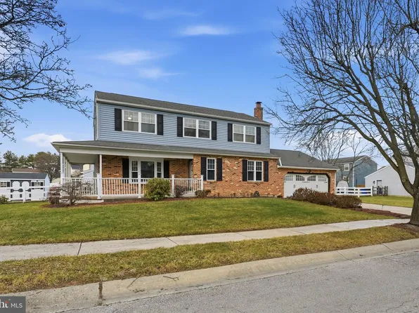 11 Rossiter Cir, Newark, DE 19702