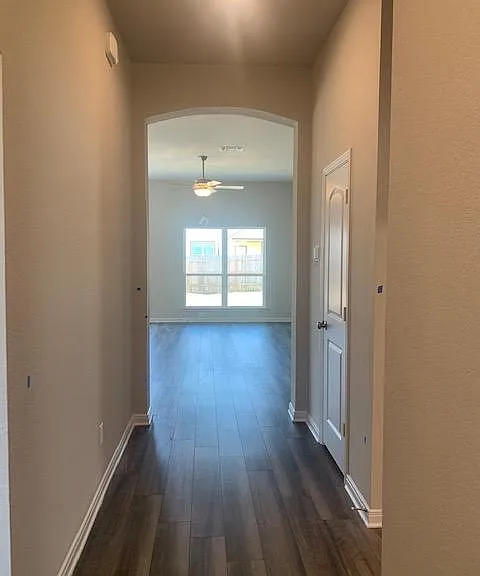 1818 Bayou Wood Ln — Photo 4