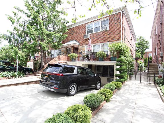 3rd image of 61-41 70th St