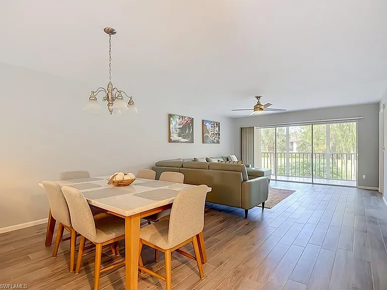 3685 Amberly Cir #D203 — Photo 14