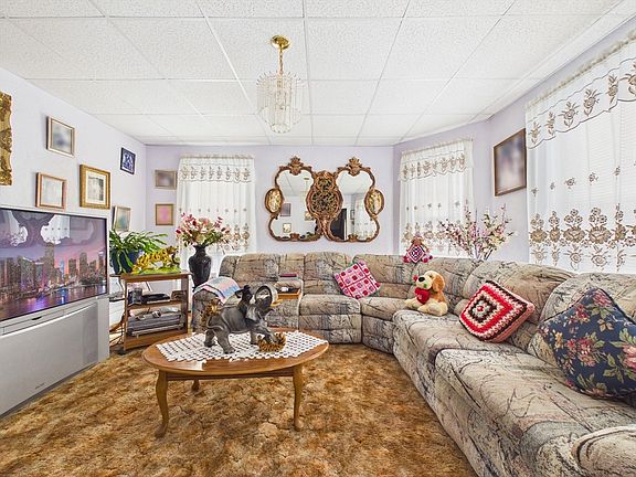 2nd image of 304 Cambridge St