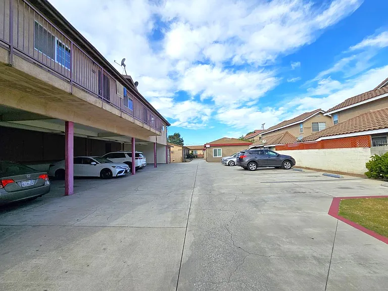 1067 Aileron Ave #C — Photo 20